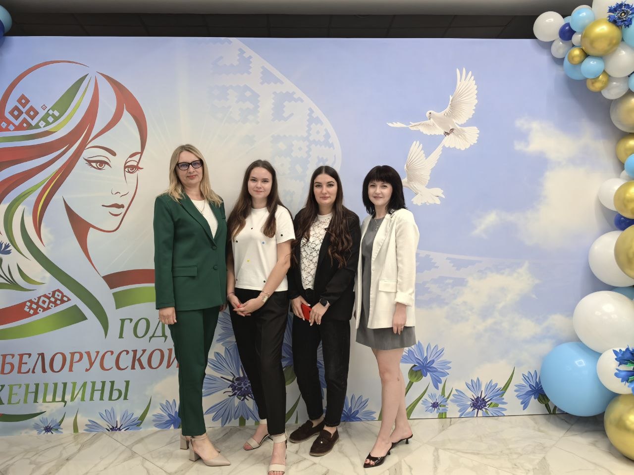 🌹💐 В Солигорске впервые прошёл республиканский фестиваль «ЖКХ – женский контур хозяйствования».