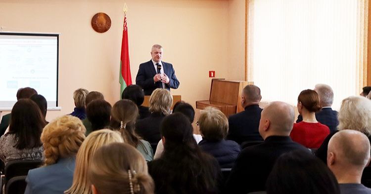 Идеологический актив КУП «Слуцкводоканал» принял участие в информационном семинаре.
